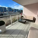 Marina Club - Luxury Apartment In Ocean Village