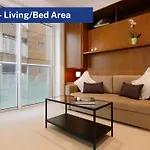 Bentley Holiday Apartments - West One