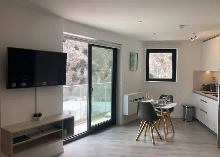 Cp High Floor Luxury Studio With Sea View