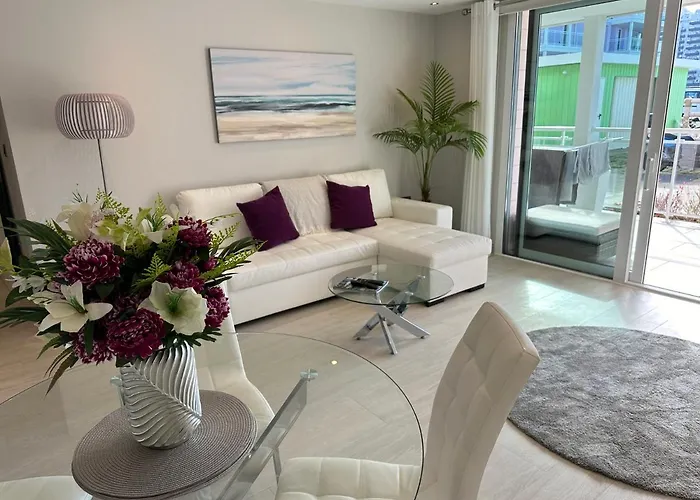 Marina Club - Luxury Apartment In Ocean Village