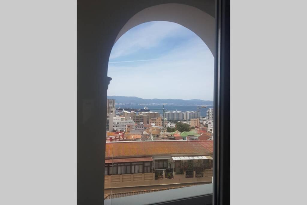 Charming Colonial Flat In Historic Building Apartamento Gibraltar