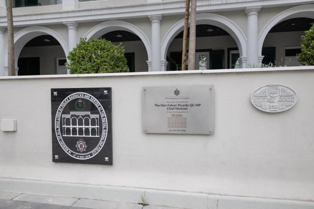 Charming Colonial Flat In Historic Building Apartamento *