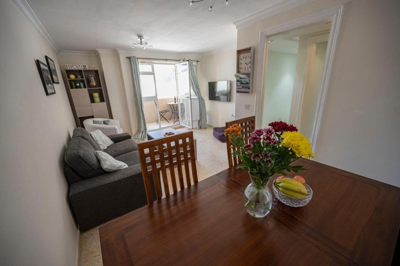 Bright And 2 Bedroom Flat In Apartamento Gibraltar