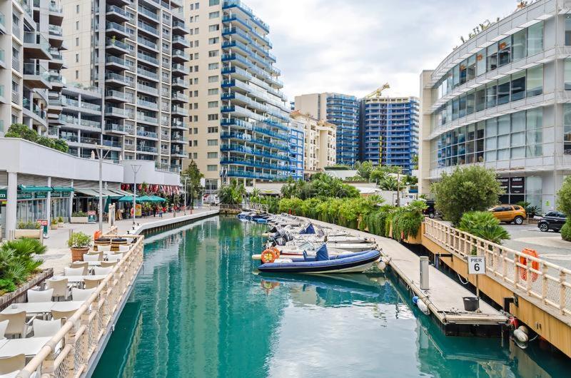 Luxury Ocean Plaza Private Large 1 Bed *