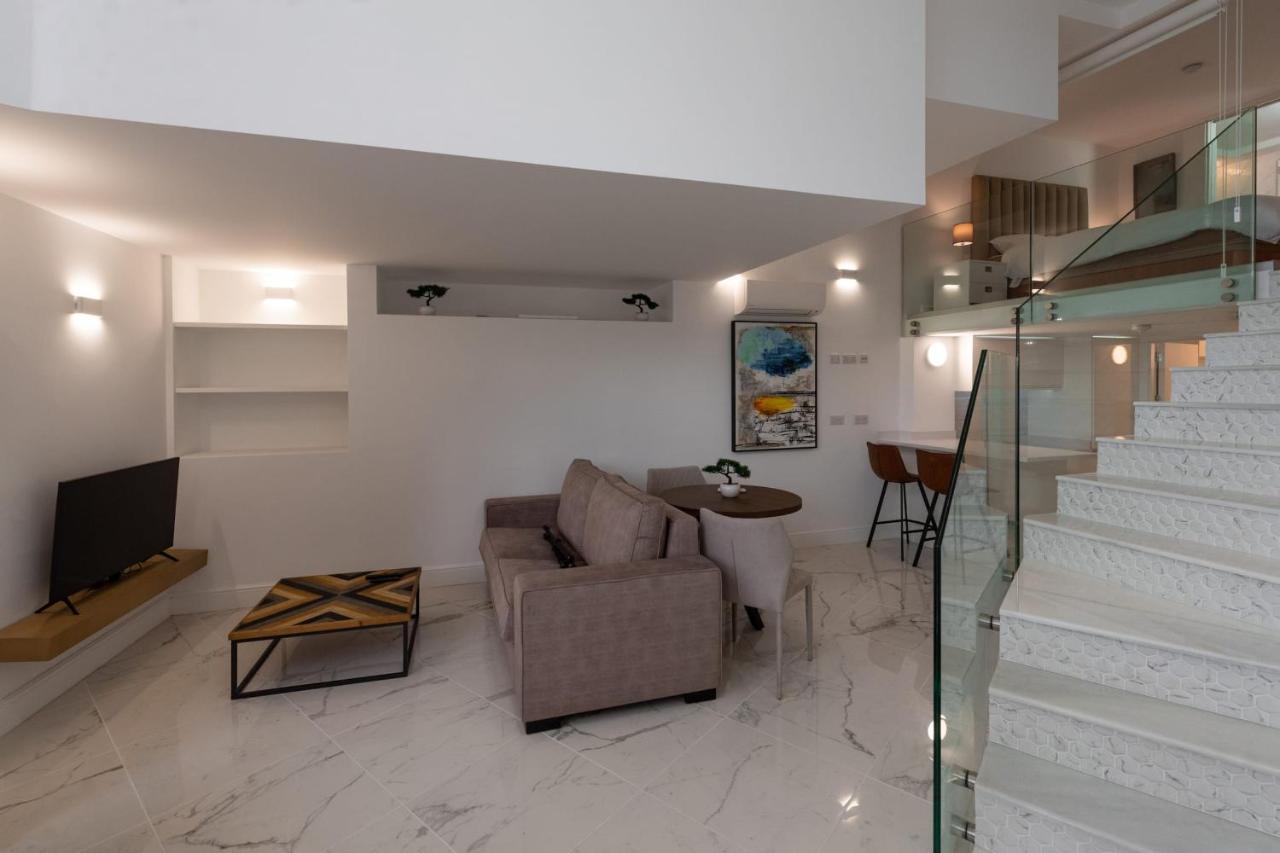 Apartment Beachfront Maisonette