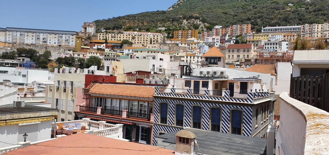 Apartamento Town Centre Flat With Roof Terrace Gibraltar