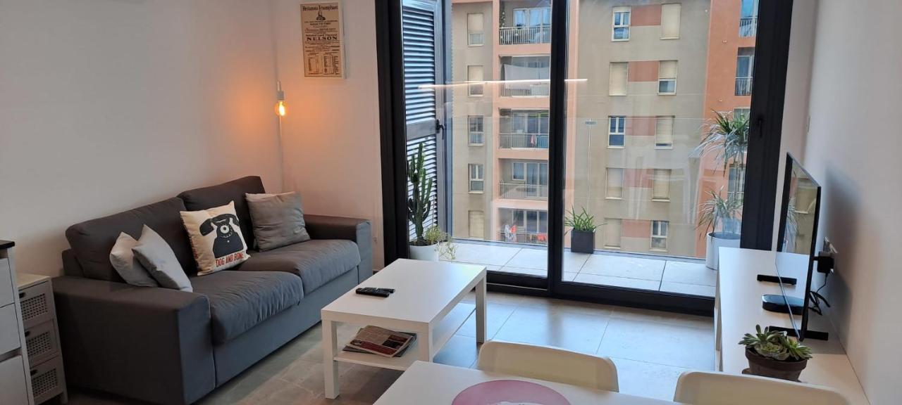 Large Studio With View-hosted By Sweetstay Căn hộ *