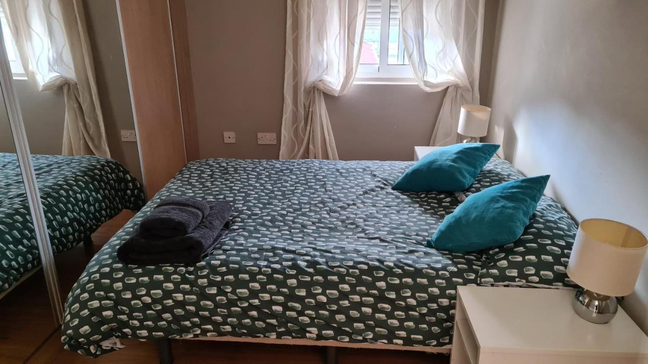 Apartamento Town Centre Flat With Roof Terrace Gibraltar