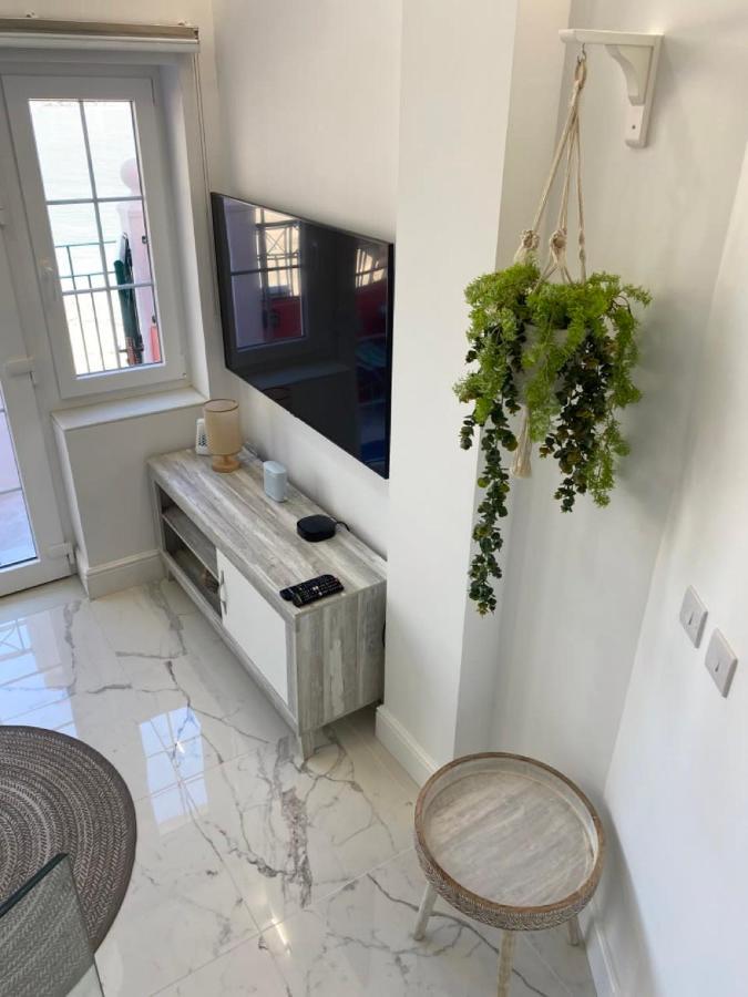 Apartment Beachfront 1br Maisonette Your Dream Vacation
