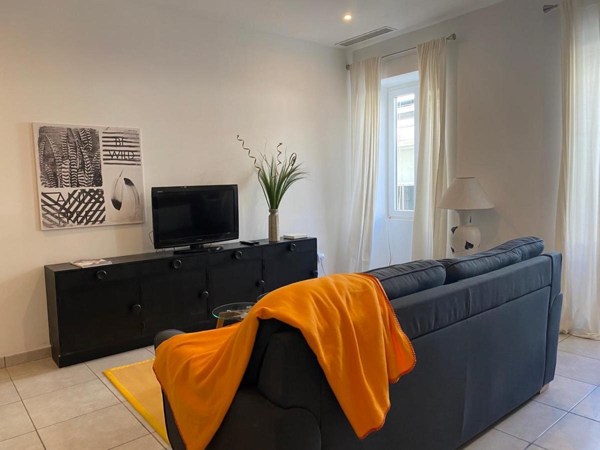 2br In The Zoko Contemporary And Convenient