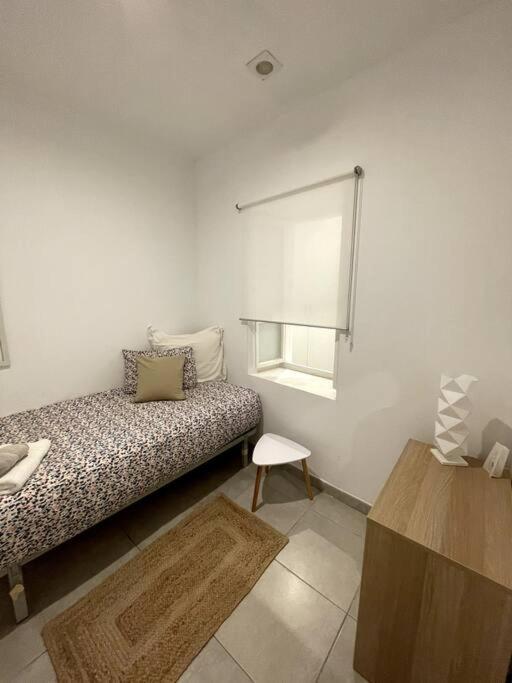 2br In The Zoko Contemporary And Convenient *