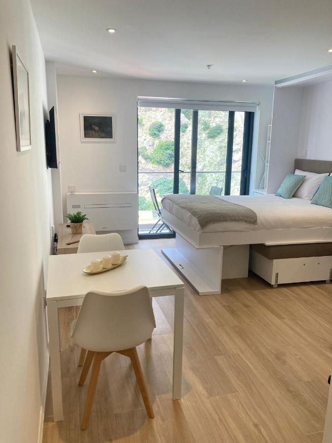 Cp Luxury Gibraltar