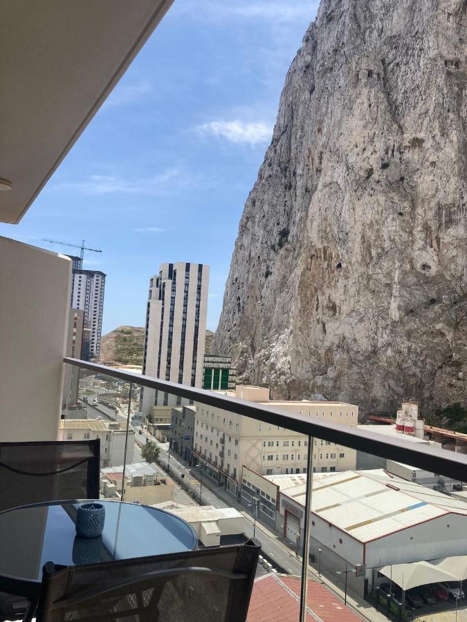 Cp Luxury * Gibraltar