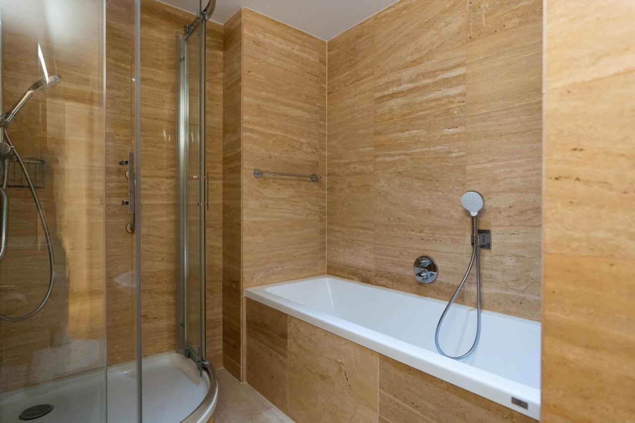 Căn hộ Seaside Serenity Oasis - High Floor - Stunning Views Gibraltar