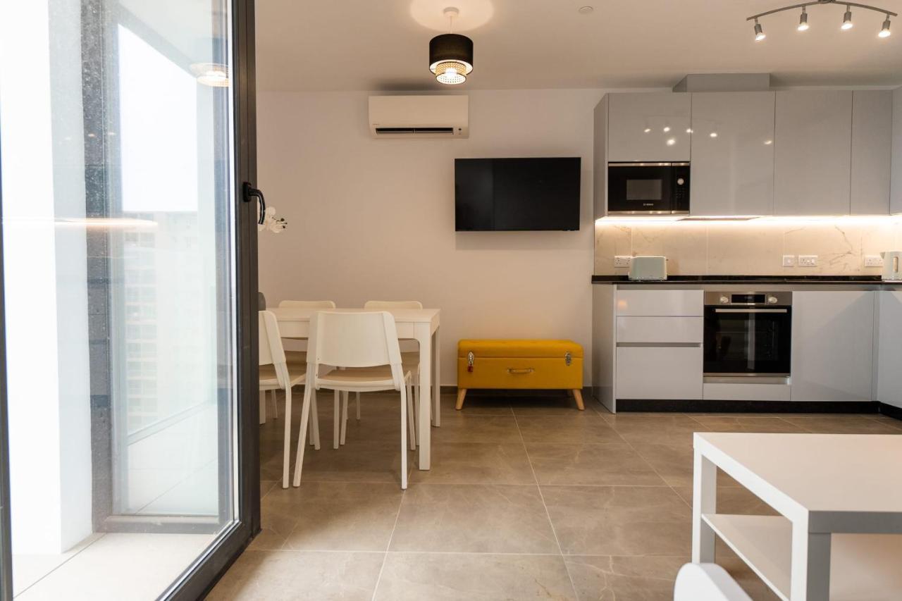 E1 Rock View Studio9 -hosted By Sweetstay Apartment Gibraltar