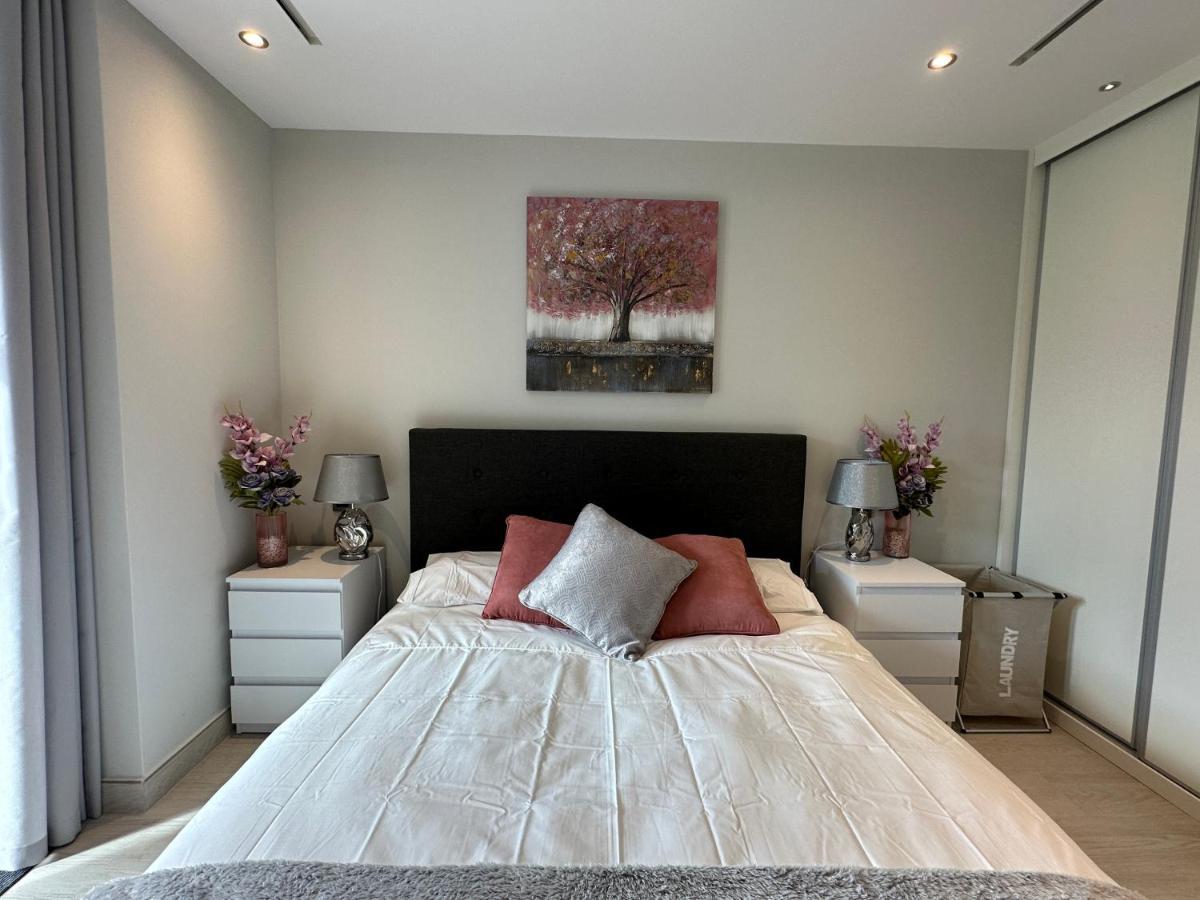 Marina Club - Luxury In Ocean Village Apartment