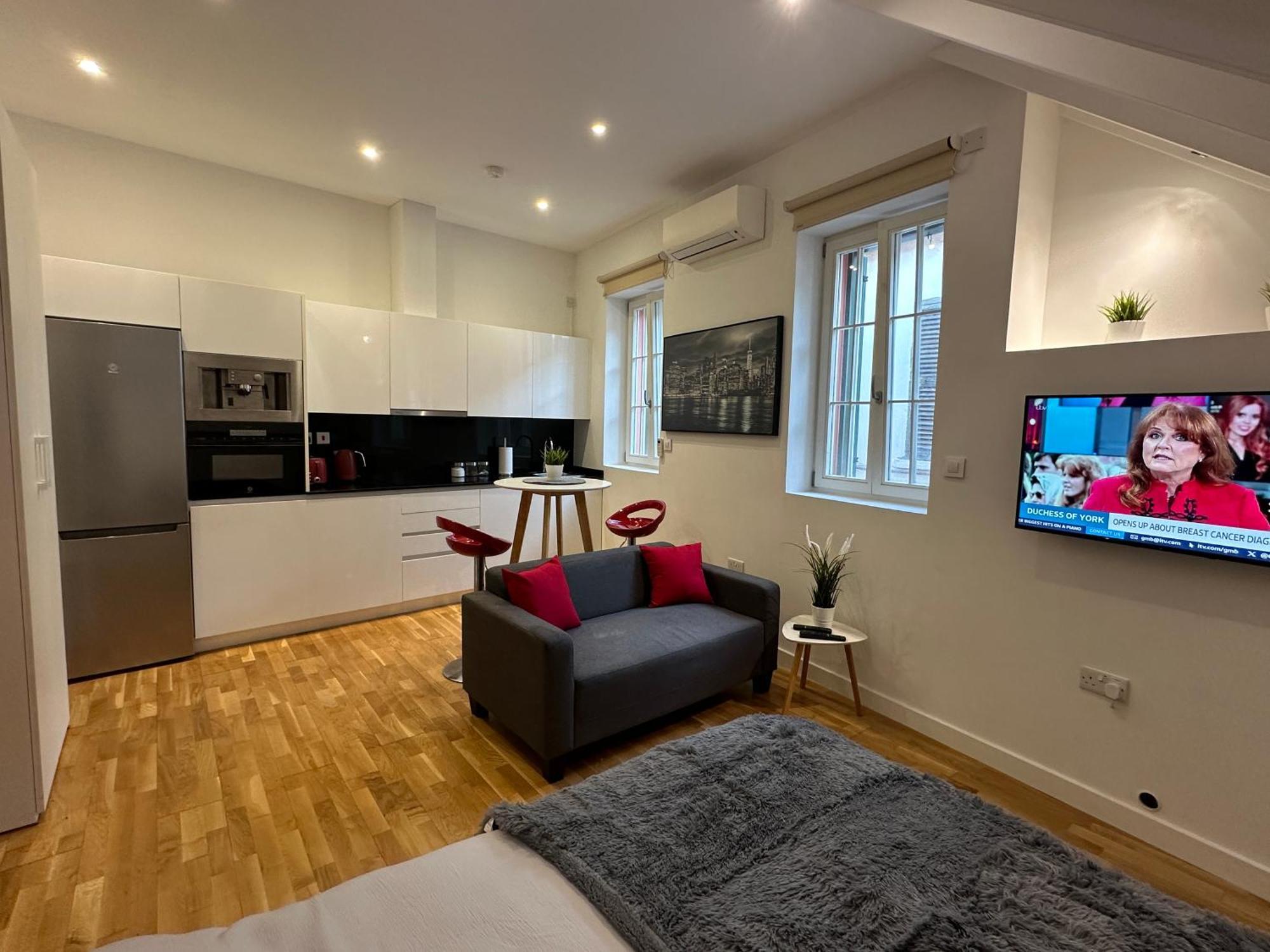 Apartment Moda - Location *