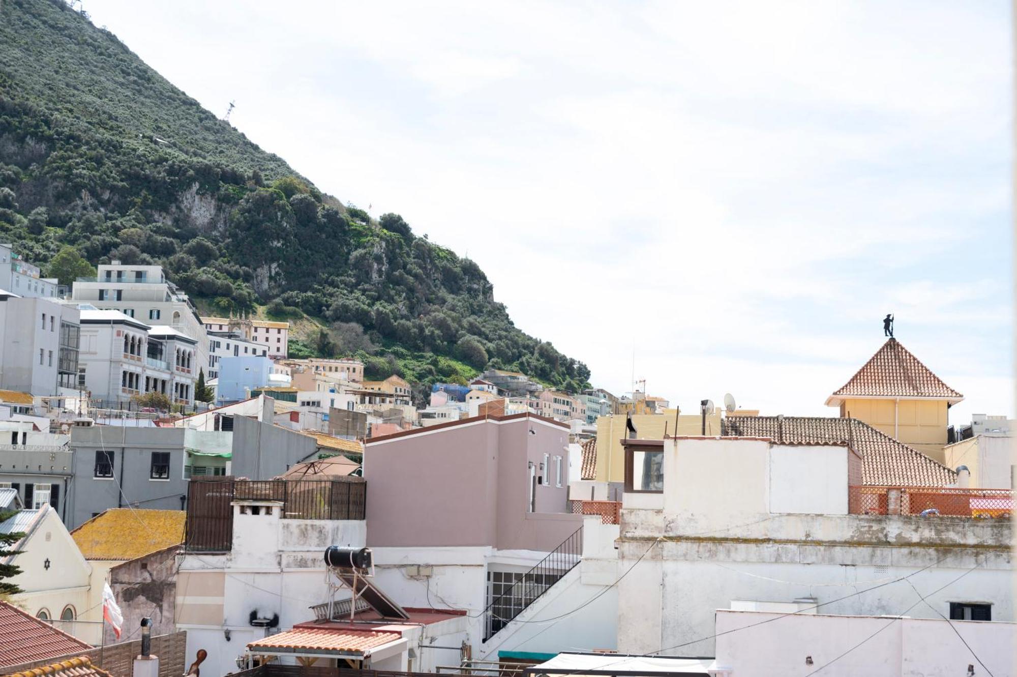 Apartment Penthouse Double Ensuite - Grand House Gibraltar