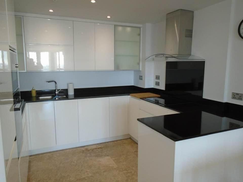 Căn hộ Family With Swimming Pools 3 Bedroom 2 Bathroom Rock Facing Gibraltar
