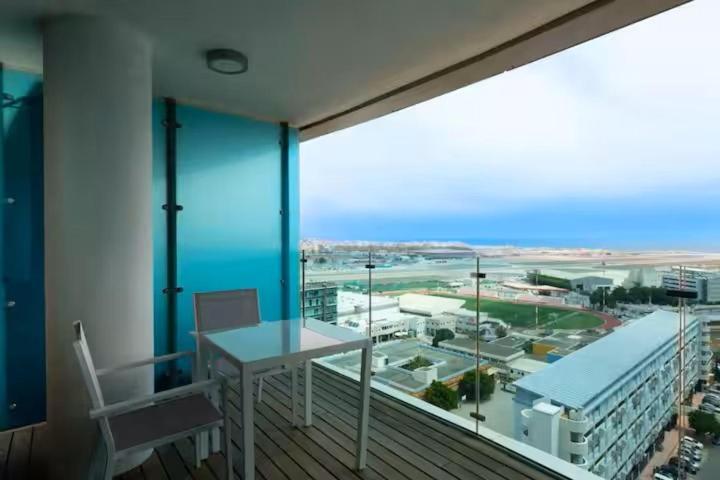 Seaside Serenity Oasis - High Floor - Stunning Views Căn hộ *
