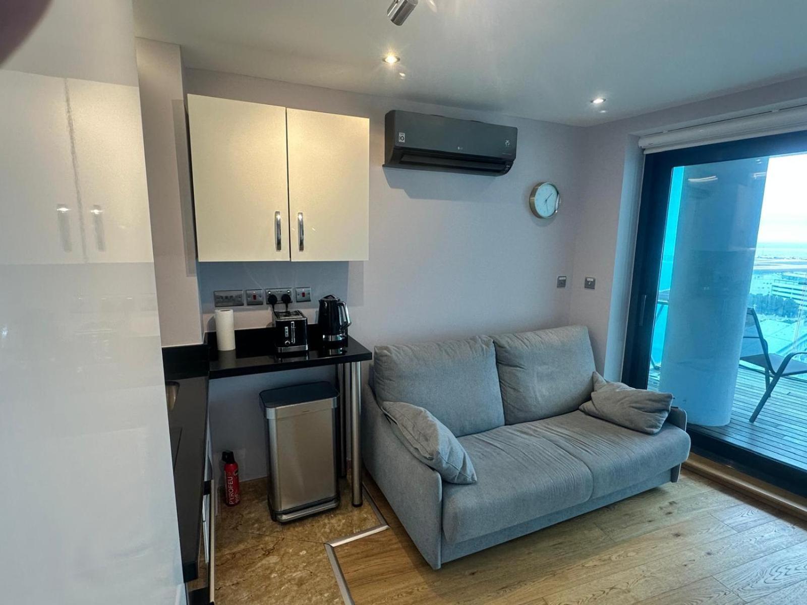 Seaside Serenity Oasis - High Floor - Stunning Views Căn hộ Gibraltar