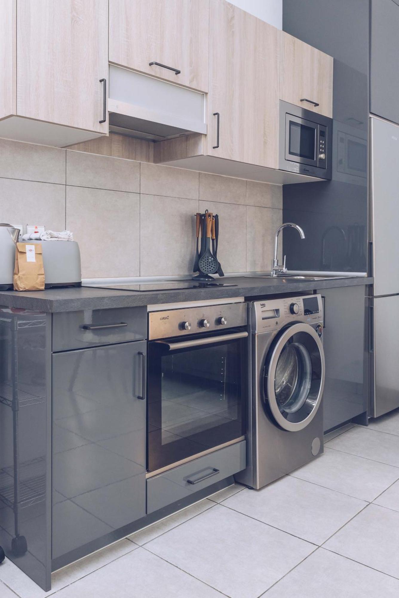 2br And 2ba In The Zoko Cozy And Convenient Apartamento