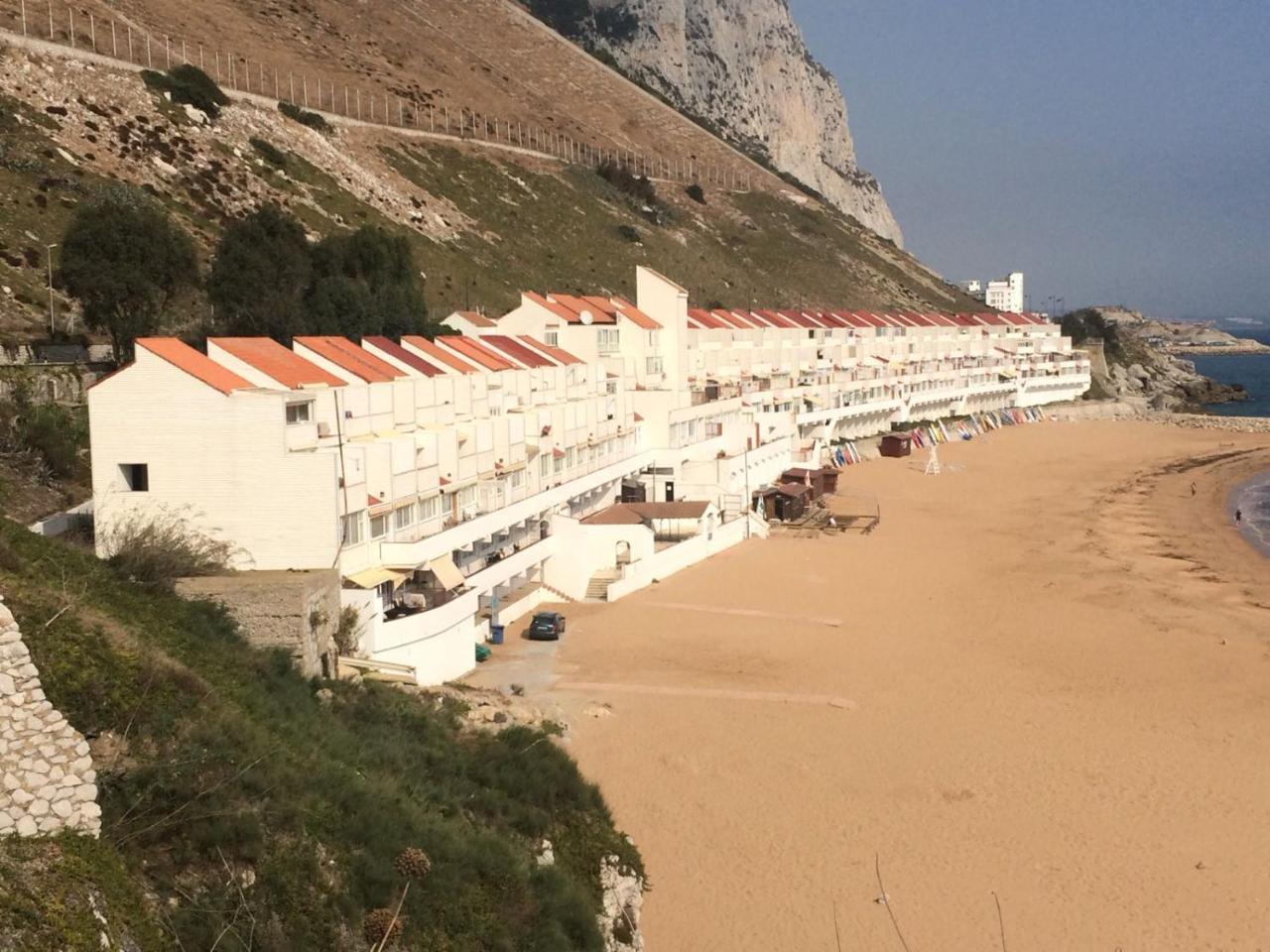 206 Endeavour Both Worlds * Gibraltar