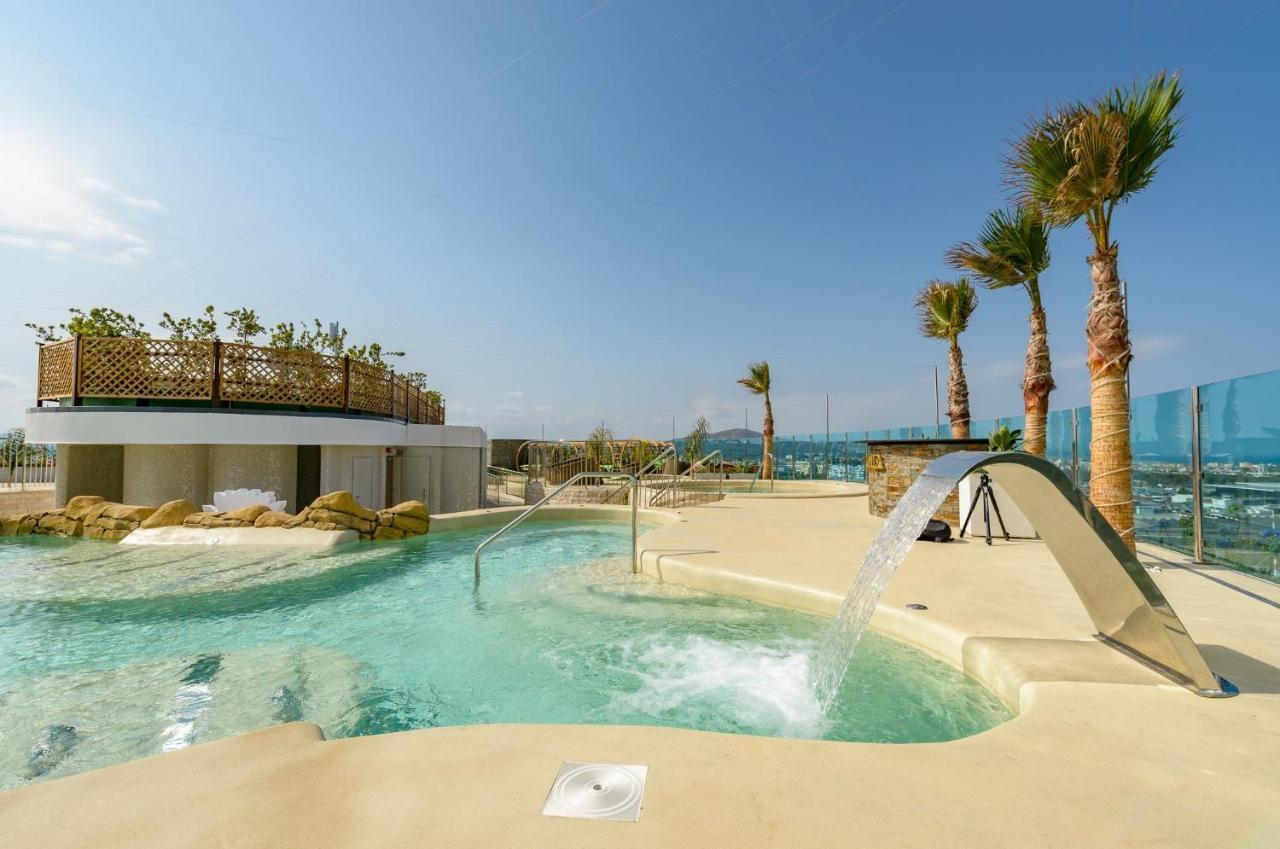 Căn hộ Luxe Holiday