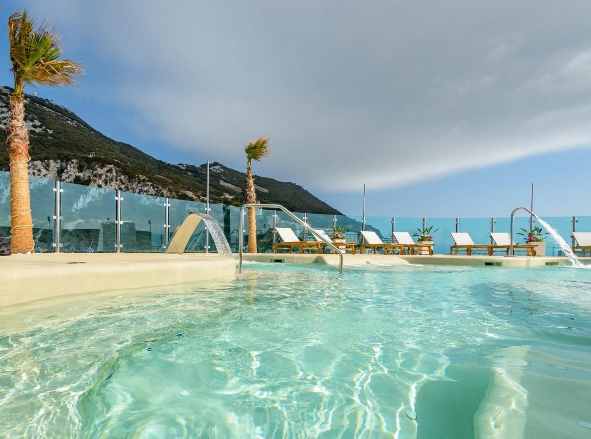 Căn hộ Luxe Holiday