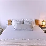 Spectacular Beachfront Duplex On The Mediterranean - Caleta, Catalan Bay