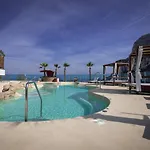 Luxury 1 Bedroom Studio Ocean Spa Plaza