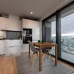 Forbes Suite1406-Hosted By Sweetstay