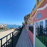 Beachfront 1Br Maisonette Your Dream Vacation