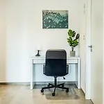 Brand New Studio Near The Beach, Gibraltar