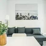 Brand New Studio Near The Beach, Gibraltar