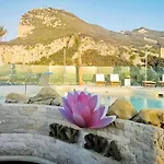 Ocean Spa Plaza Resort Apartment