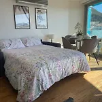 Bright Ocean Village Apartment