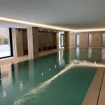 Brand New Luxury 1 Bed 2 Bath Apartment - Spa & Pool