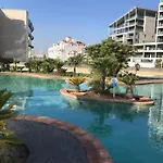 Three Bedroom Flat At Ocean Village