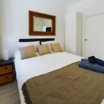 Hidden Gem Hideaway Retreat In Central Town Area With Ac