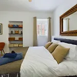 Hidden Gem Hideaway Retreat In Central Town Area With Ac