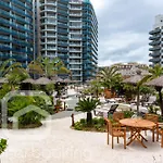 Tropical Paradise At Luxurious Ocean Village