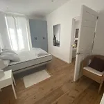 Bright And Lovely 1Br Apartment In Prime King Stre
