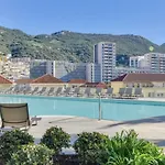Carrara Eurocity - Luxury Family Apartment With Resort Style Pool - Children Stay For Free