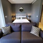 Kings Wharf Quay29 - Large Studio Apartment With 3 Pools - Gym - Rock Views - Holiday And Short Let Apartments In Gibraltar