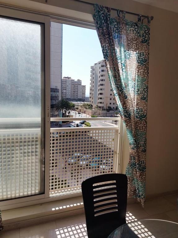 Central One Bed Apartment, Sleeps 4 With Roof Top Pool. * Gibraltar