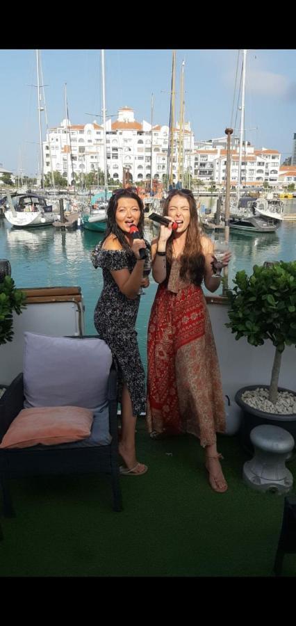 Jasmine Coral Jay Boutique Boatel Ocean Village Botel *