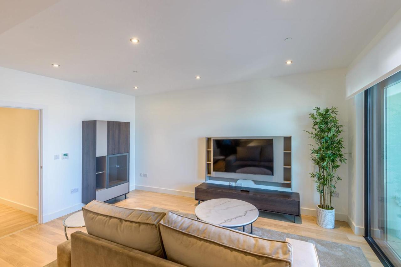 Luxury Modern With Exceptional Views! Hosted By Sweetstay * Gibraltar