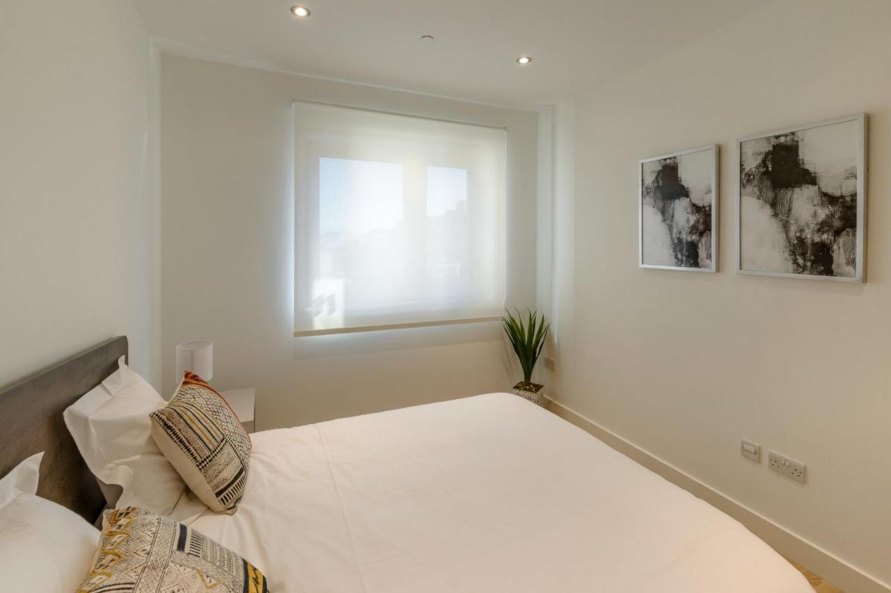 Luxury Modern With Exceptional Views! Hosted By Sweetstay Gibraltar