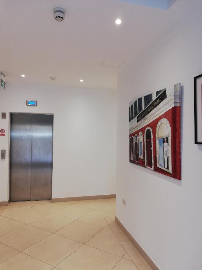 The - Exceptional Studio Apartment Gibraltar